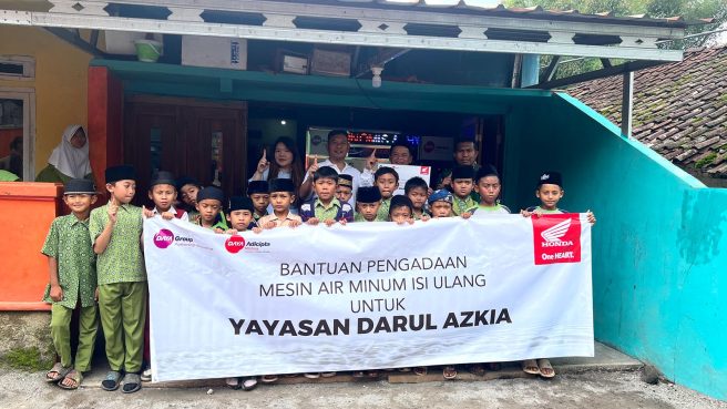 Melalui Honda Bikers Day, Daya Group dan DAM Berikan Bantuan Mesin Air Minum untuk Yayasan Darul Azkia (dok Honda).
