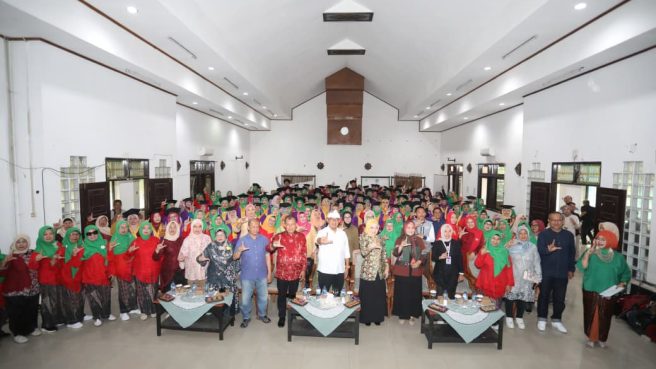 Wisuda 105 Siswa Sekolah Lansia Bahagia Antapani (dok).