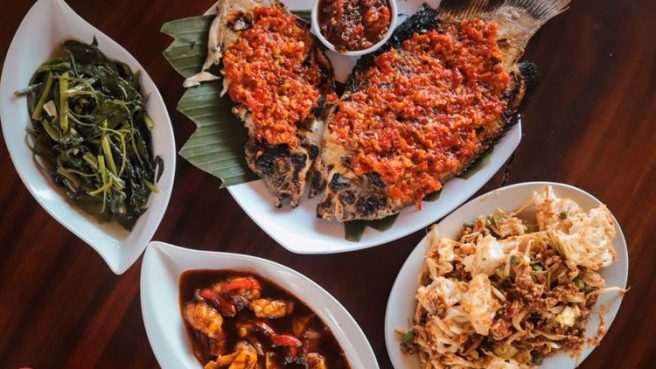 Cari kuliner khas sunda yang ada di Bandung (Diskominfo Kota Bandung).