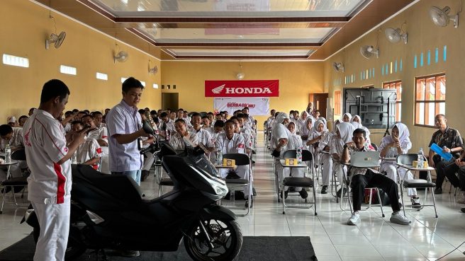 Perkuat Pendidikan Vokasi di Karawang Melalui Program Astra Honda Berbagi Ilmu (dok Honda).