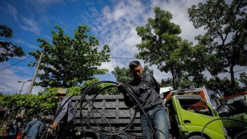 14 Ton Kabel Udara di Jalan Buahbatu Clear (dok Humas Kota Bandung).