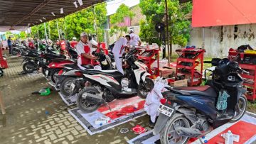 Dukung Pemulihan Bencana di Sumatera, AHM Hadirkan Layanan Service Motor Gratis dan Bangun Sarana Air Bersih (dok Honda).