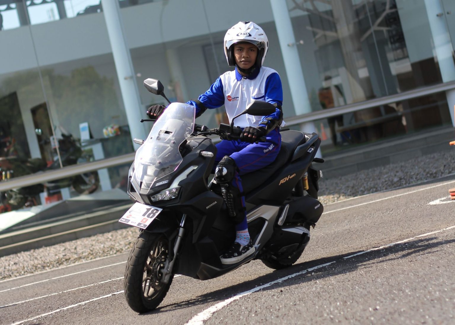 Ketahui Fungsi dan Ragam Jenis Knee Protector untuk Bikers (dok).