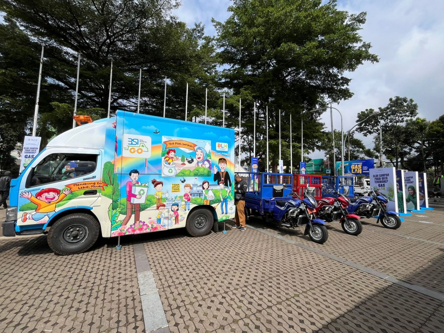 Pemkot Bandung Luncurkan 1.596 Petugas Gaslah, Fokus Kelola Sampah dari Sumbernya (Humas Pemkot).