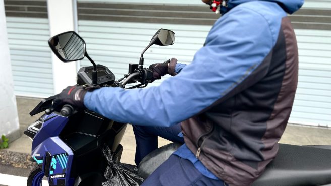 Jangan Menggantungkan Barang pada Kemudi Sepeda Motor (dok Honda).
