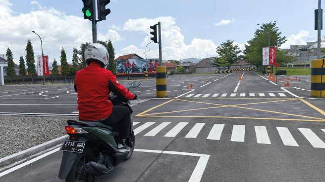 Satu Detik yang Bisa Menyelamatkan di Persimpangan (dok Honda).