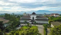 bandung top 5 Destinasi Wisata Asia