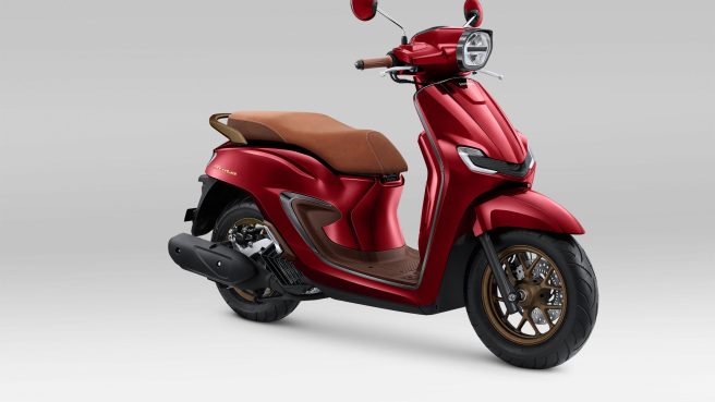 Semakin Mewah dan Retro, New Honda Stylo 160 Hadir dengan Warna Spesial Burgundy (dok Honda).