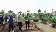 Digarap Secara Pentahelix, KDS Tinjau Progres Normalisasi Sungai Cisunggalah (dok)