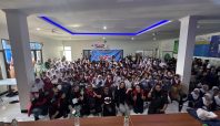 Hands For Help memberikan bantuan pendidikan (dok).