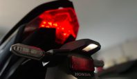 Fungsi Lampu Penerang Plat Nomor Belakang Sepeda Motor (dok Honda).