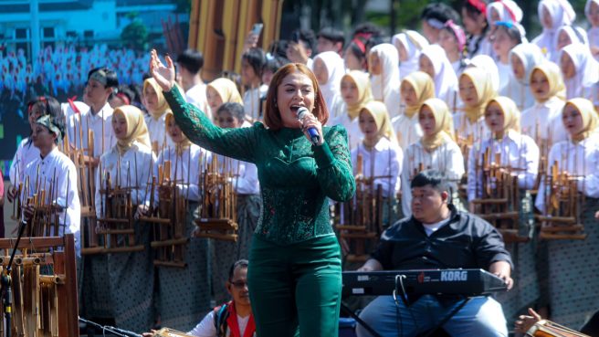Peringatan Bandung Kota Angklung Festival 2026 di Plaza Balai Kota Bandung (dok).
