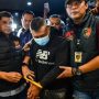 Taufik Hidayat diamankan Polda Jawa Barat (Kompas).