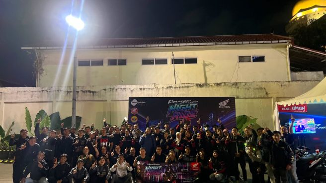 Ratusan Komunitas Honda Vario Ramaikan Vario Evo160 Night Ride di Bandung (dok).