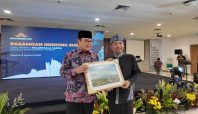Ketua Komisi I DPRD Jawa Barat DR. H. Rahmat Hidayat Djati, M.I.P, ikut merawat warisan karuhun sunda dalam acara Pasamoan Inohong Sunda di Jakarta (dok).