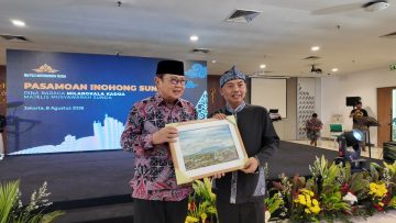 Ketua Komisi I DPRD Jawa Barat DR. H. Rahmat Hidayat Djati, M.I.P, ikut merawat warisan karuhun sunda dalam acara Pasamoan Inohong Sunda di Jakarta (dok).