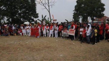 Semarak HUT Kemerdekaan, 12 RW Desa Ciburial Tampilkan Kreasi Unik Bertema Ketahanan Pangan (dok).