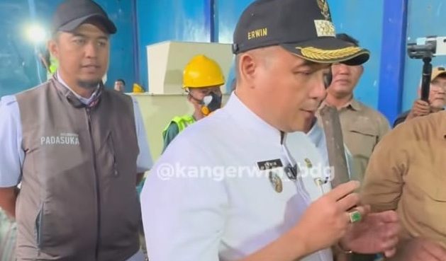 Wakil Wali Kota Bandung, Erwin tinjau TPS sementara di Kelurahan Padasuka (dok).