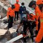 gempa di NTT peringatan dini tsunami berbunyi (CNN).