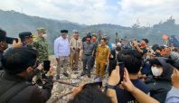 Pemkot targetkan padam dalam 3 hari kebakaran lahan di Ciumbuleuit (dok).