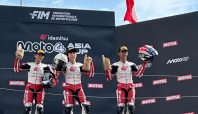 Pebalap binaan PT Astra Honda Motor (AHM) Muhammad Badly Ayatullah (kanan) berhasil meraih podium ketiga pada ajang Idemitsu Moto4 Asia Cup (IM4AC) 2026 race kedua di seri ketiga yang digelar di Mobility Resort Motegi, Jepang, Minggu, 4 Oktober 2026 (dok Honda).